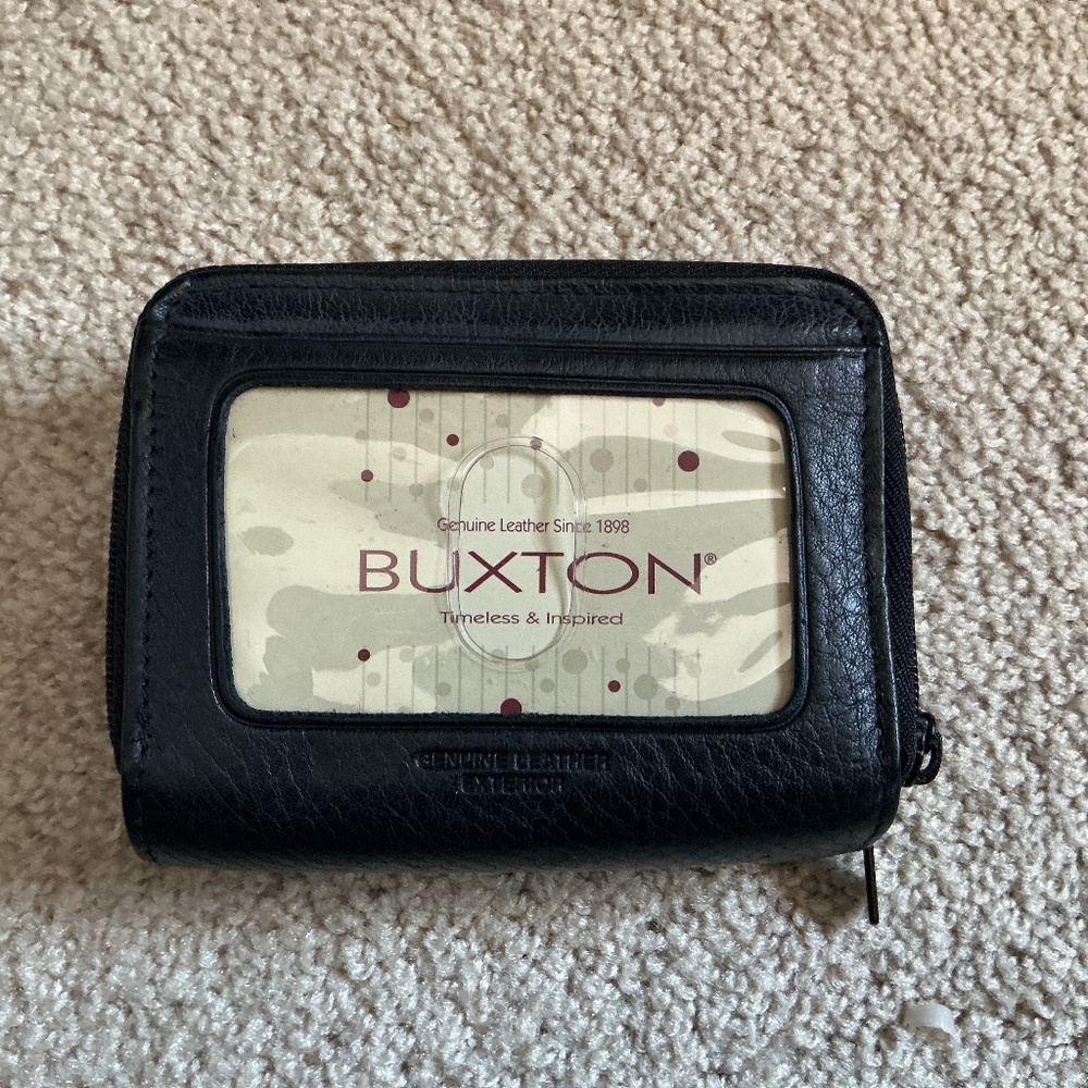 Buxton Black Genuine Leather Double Zip Accordion Card Case.